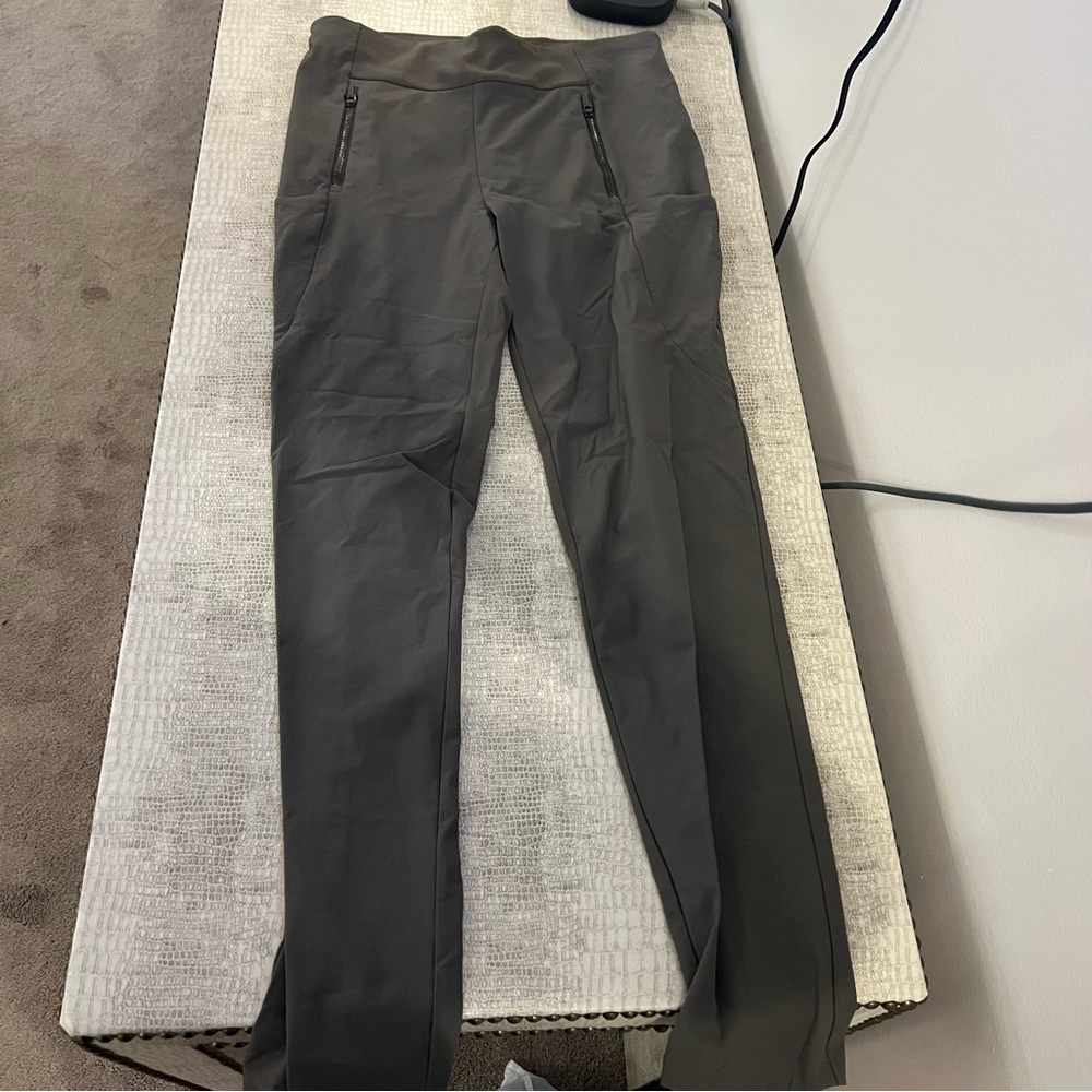 Athleta city pants size 10T